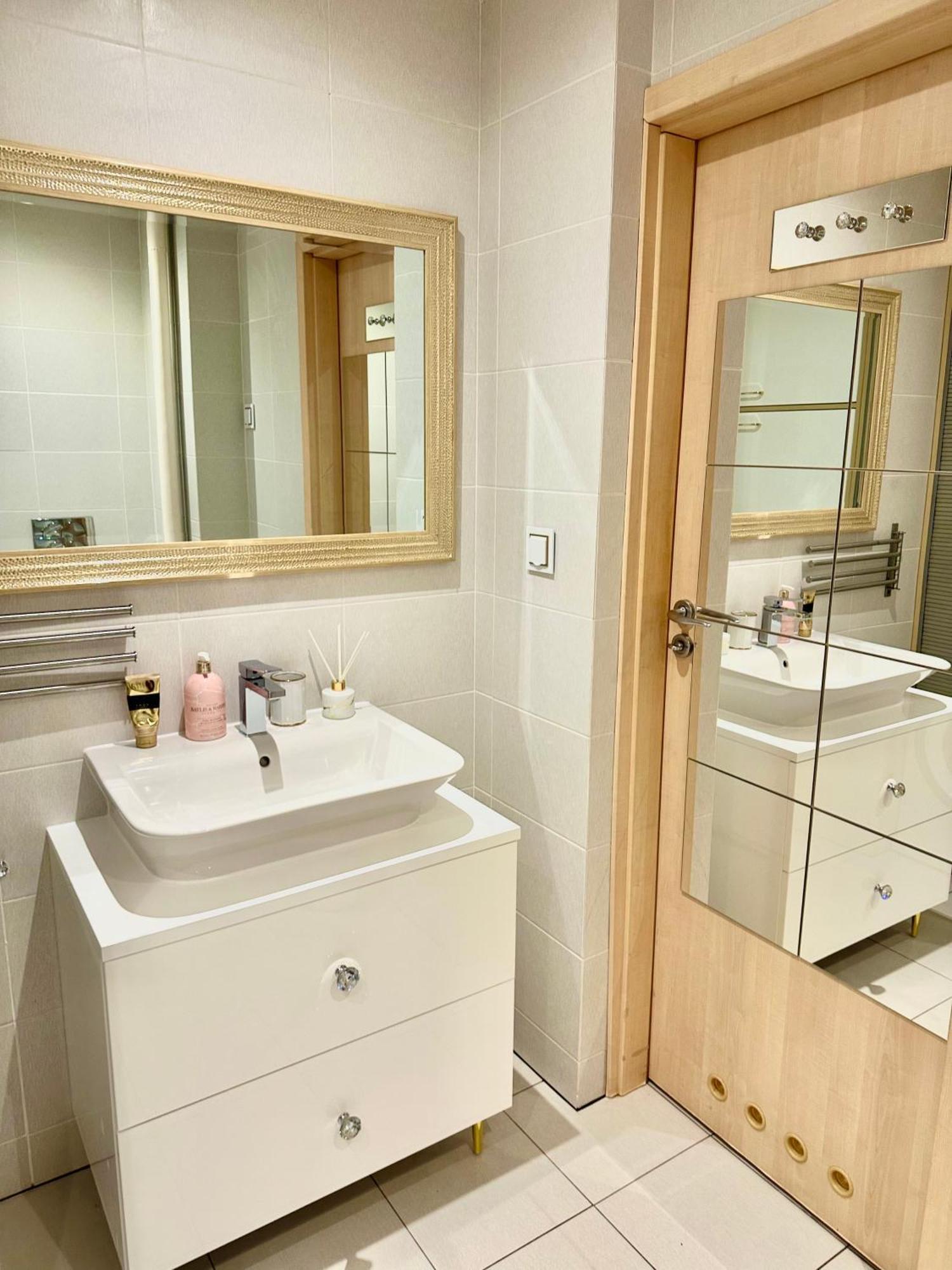 Comfortable In The Center Varsovia Exterior foto